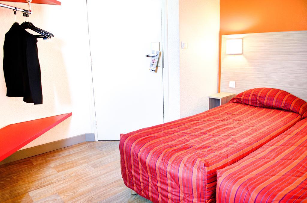 Hotel Heco Lyon Sud Vienne Quarto foto